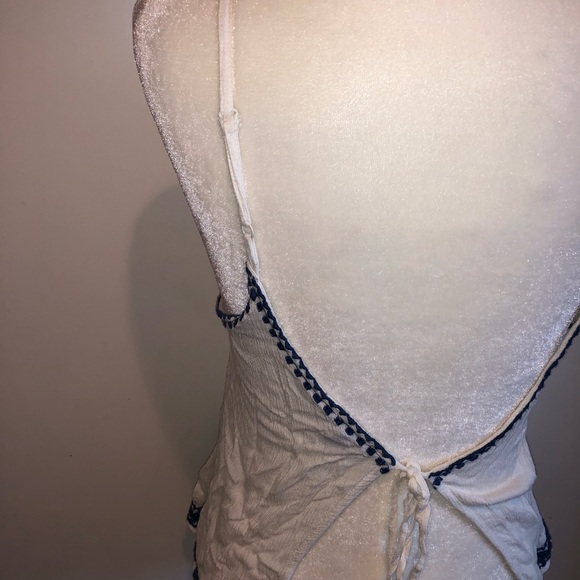 Urban outfitters blue embroidered top. - Picture 5 of 6